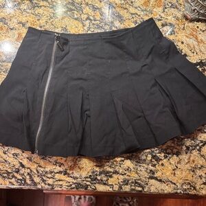 Guess Black Stretch Pleated Mini Skirt